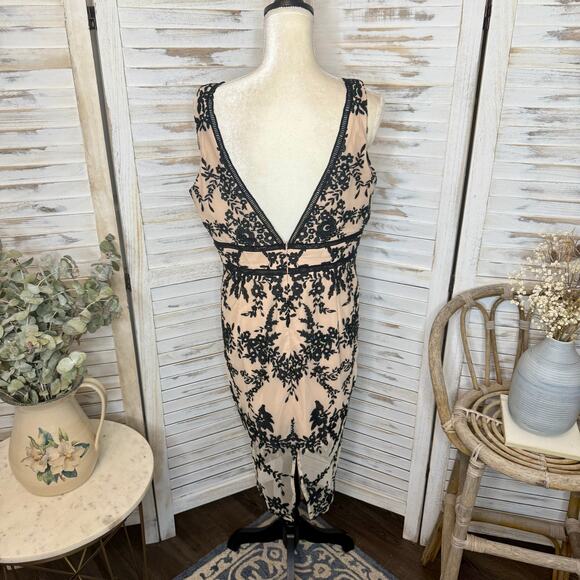 BARDOT NEW Women's 12 XL Embroidered Nude Black Overlay Midi Dress Sexy Sheath - Picture 5 of 16